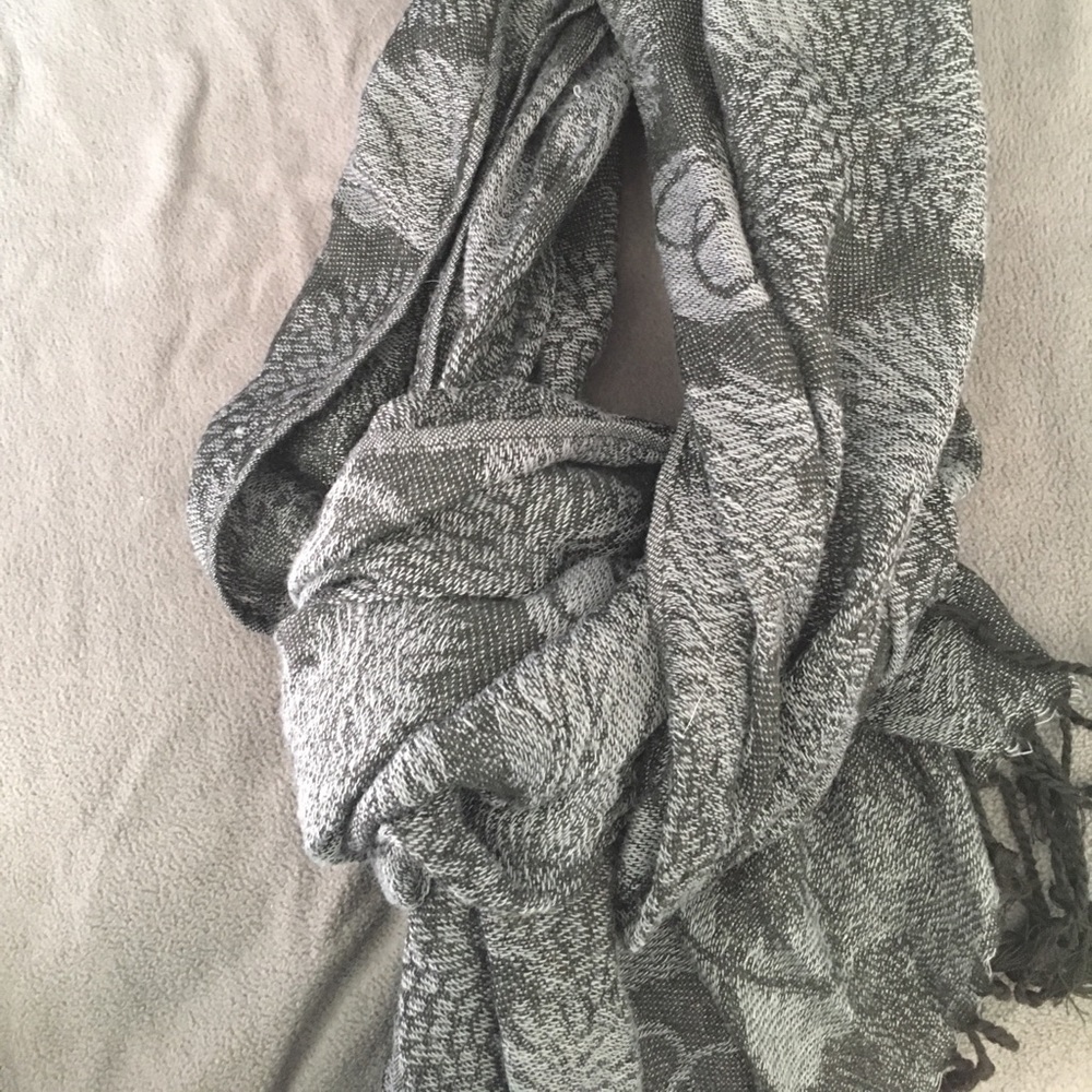 Blondo two-tone Gray scarf